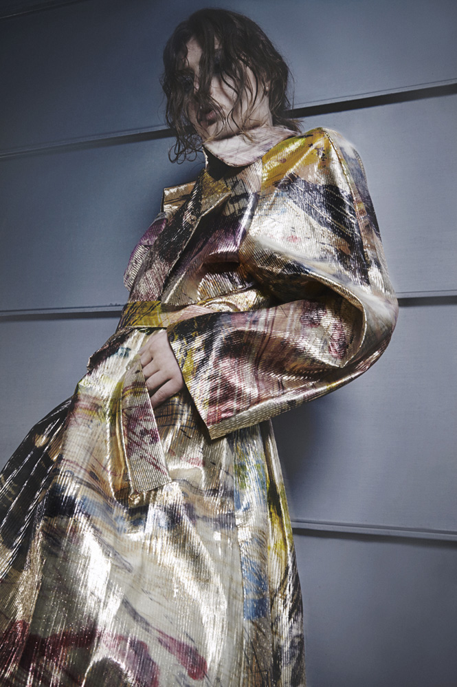 Between Concrete Sheets 10